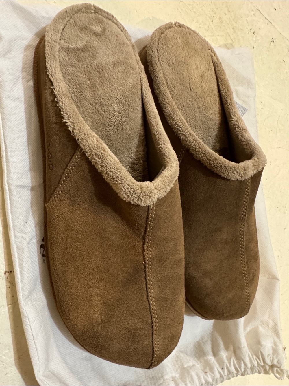 Brookstone Plush Suede Shearling-Lined Slip-On Slippers - Chestnut Xl size